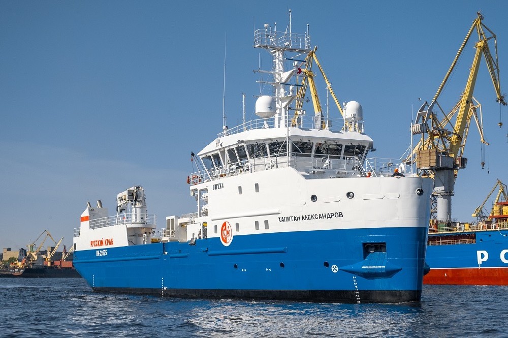 新一艘现代化帝王蟹捕捞船“亚历山德罗夫号”下水 |俄罗斯蟹业集团